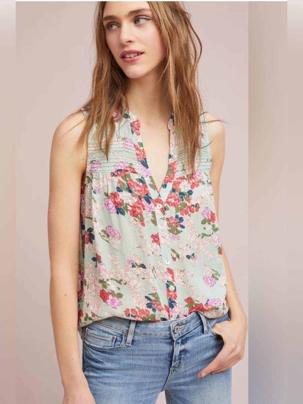 Anthropologie
Gorgeous Meadow Rue blouse